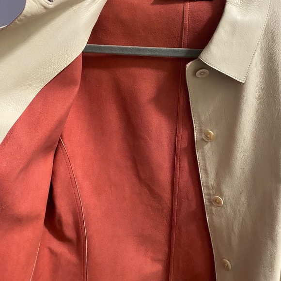 Loro Piana Beige Leather Jacket – Size 48 – Red Lining – Excellent Condition - Picture 4 of 5